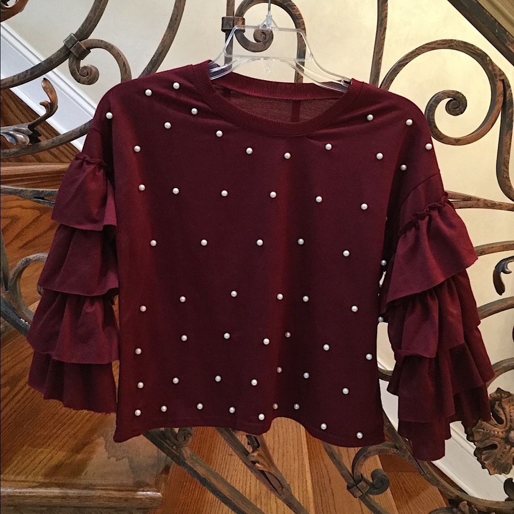 Pearl ruffle sleeve top